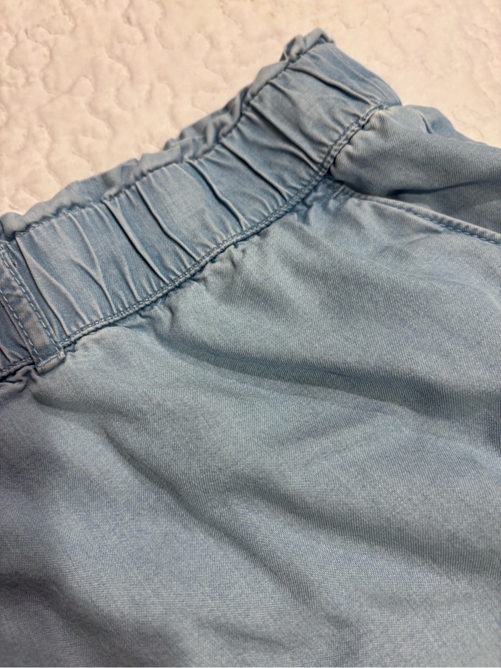 LOFT Light Blue Wide Leg Elastic Waist cropped Chambray Pants - Picture 6 of 7